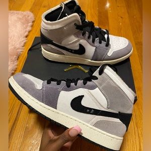 Jordan 1 Mid SE Craft GS Shoes